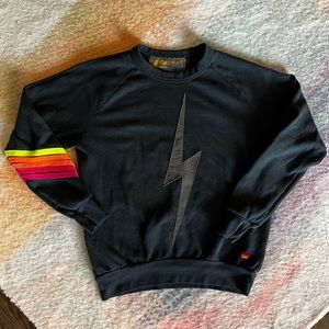 BOLT STITCH CHEVRON 5 SWEATSHIRT - HEATHER GREY // GREY, NEON